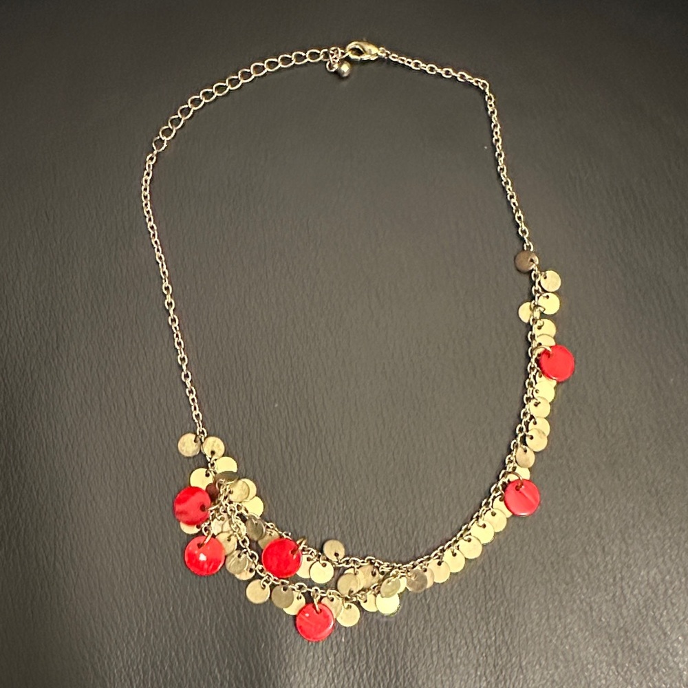 Chic Gold Necklace with Red Accents